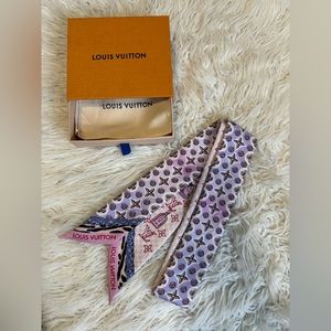100% authentic Louis Vuitton Bandeau